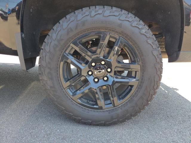 Used 2021 Chevrolet Silverado 1500 LT Trail Boss w/ Convenience Package II AWD/4WD image 11