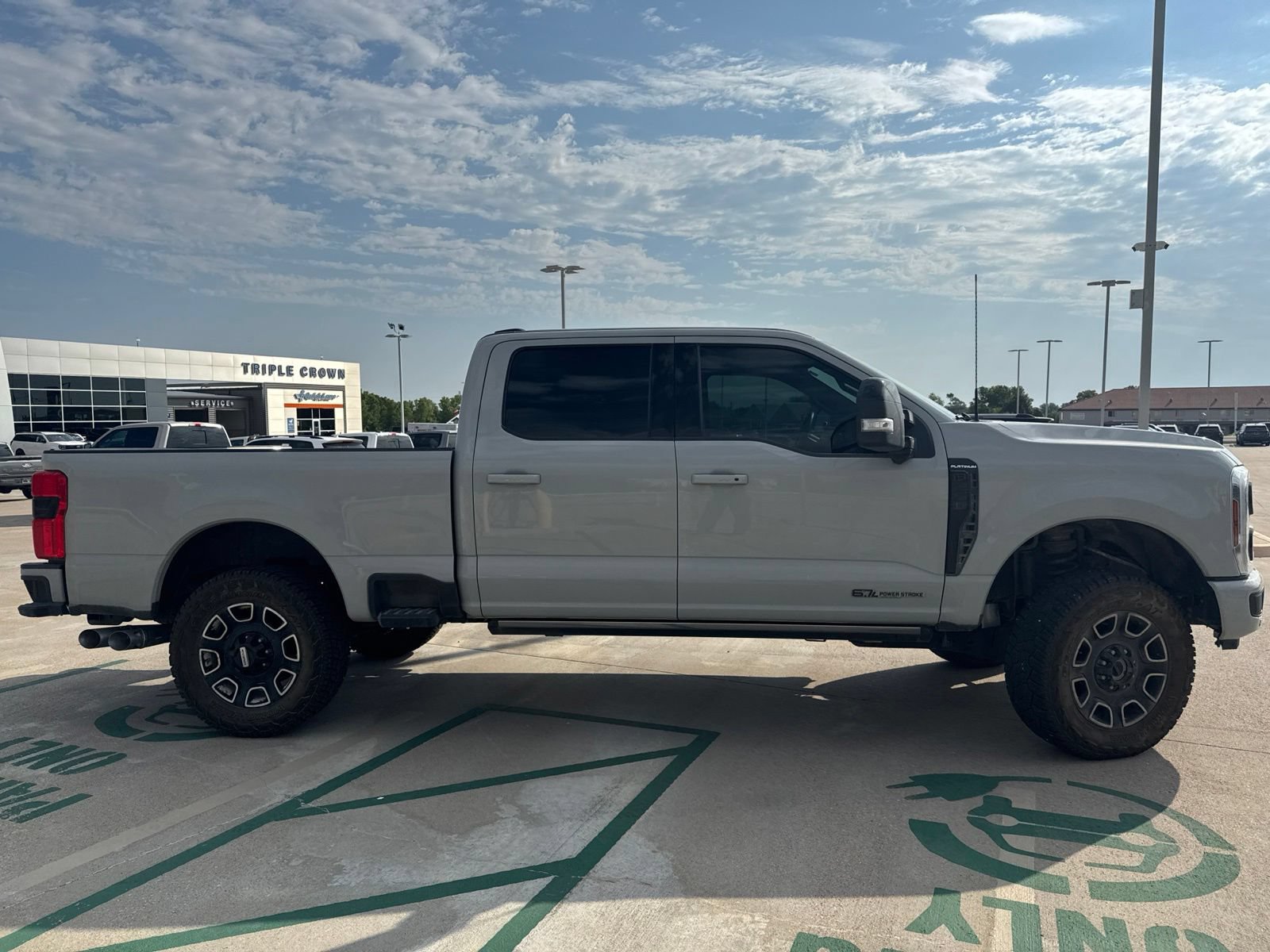 Certified 2025 Ford F250 Platinum w/ FX4 Off-Road Package AWD/4WD video 2