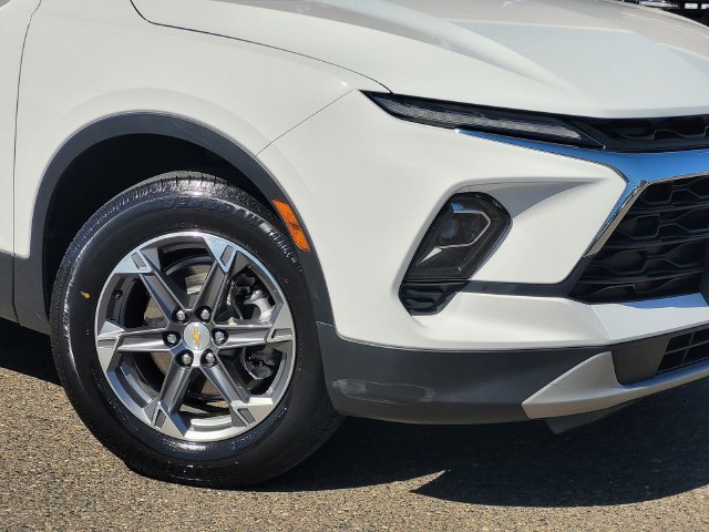 Used 2023 Chevrolet Blazer LT FWD image 6