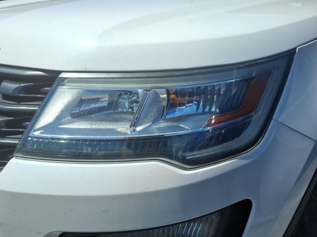 Certified 2017 Ford Explorer XLT w/ Equipment Group 202A FWD image 8