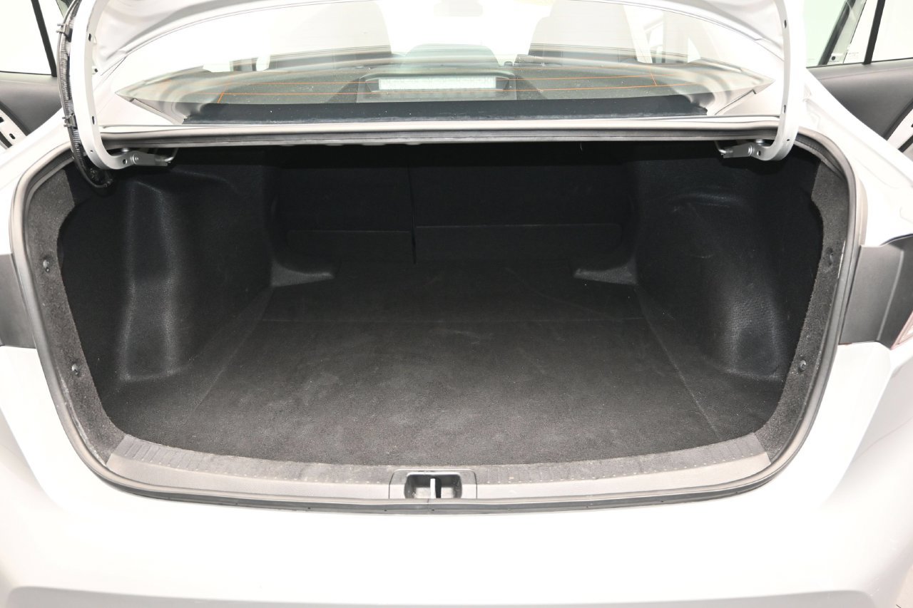 Used 2024 Toyota Corolla LE FWD image 11