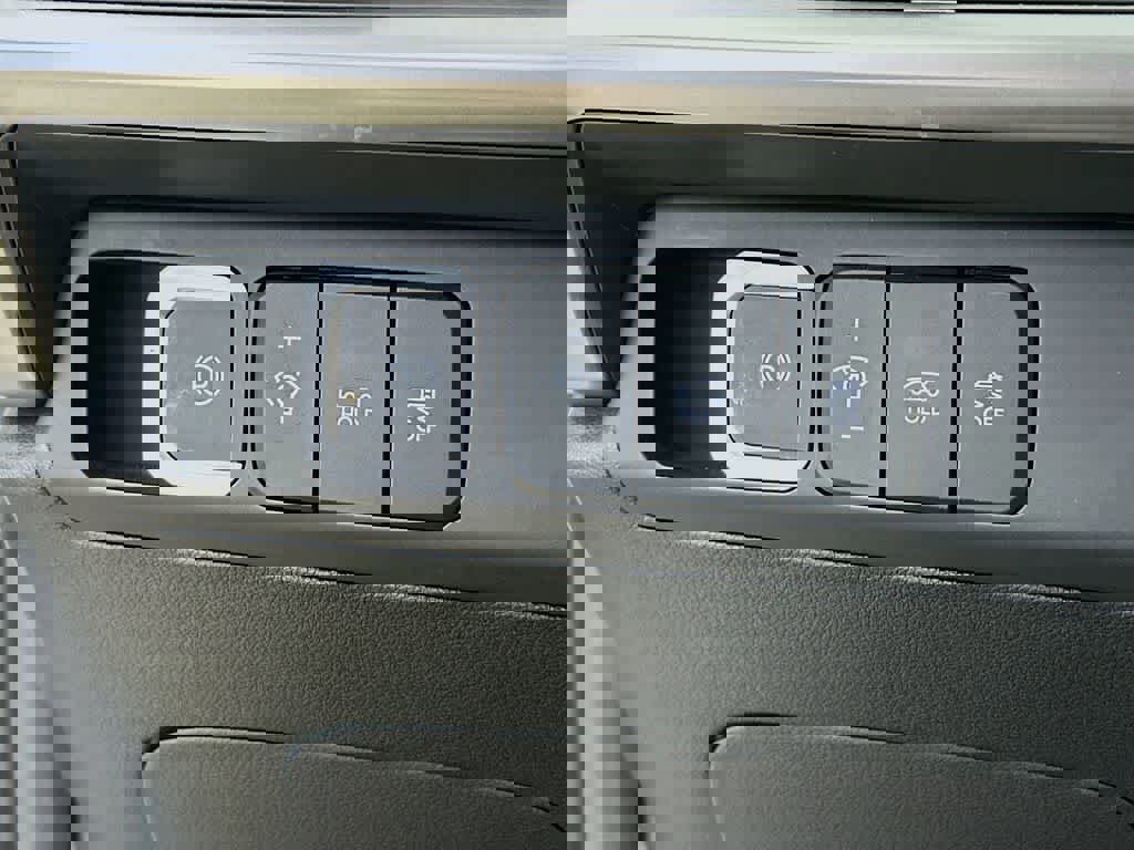 Used 2025 Hyundai Santa Fe SEL image 26