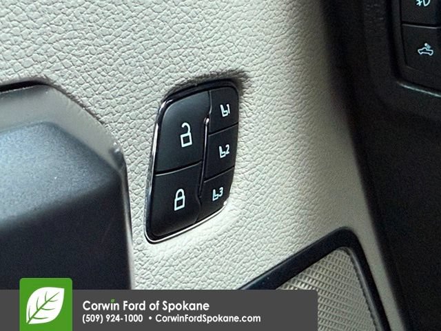 Certified 2021 Ford F350 Limited AWD/4WD image 23