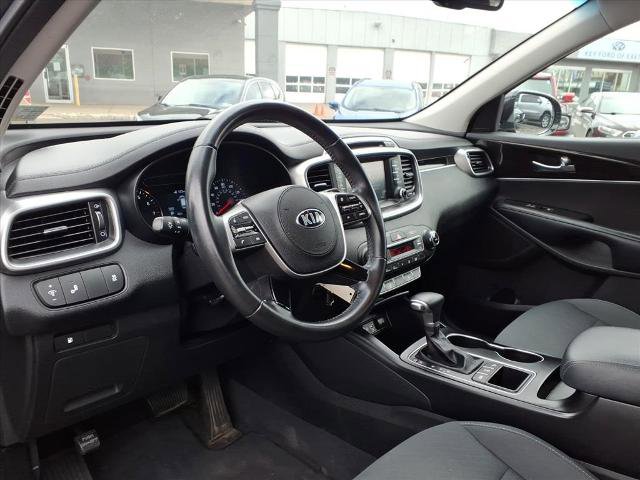 Used 2019 Kia Sorento LX w/ LX Convenience Package image 10