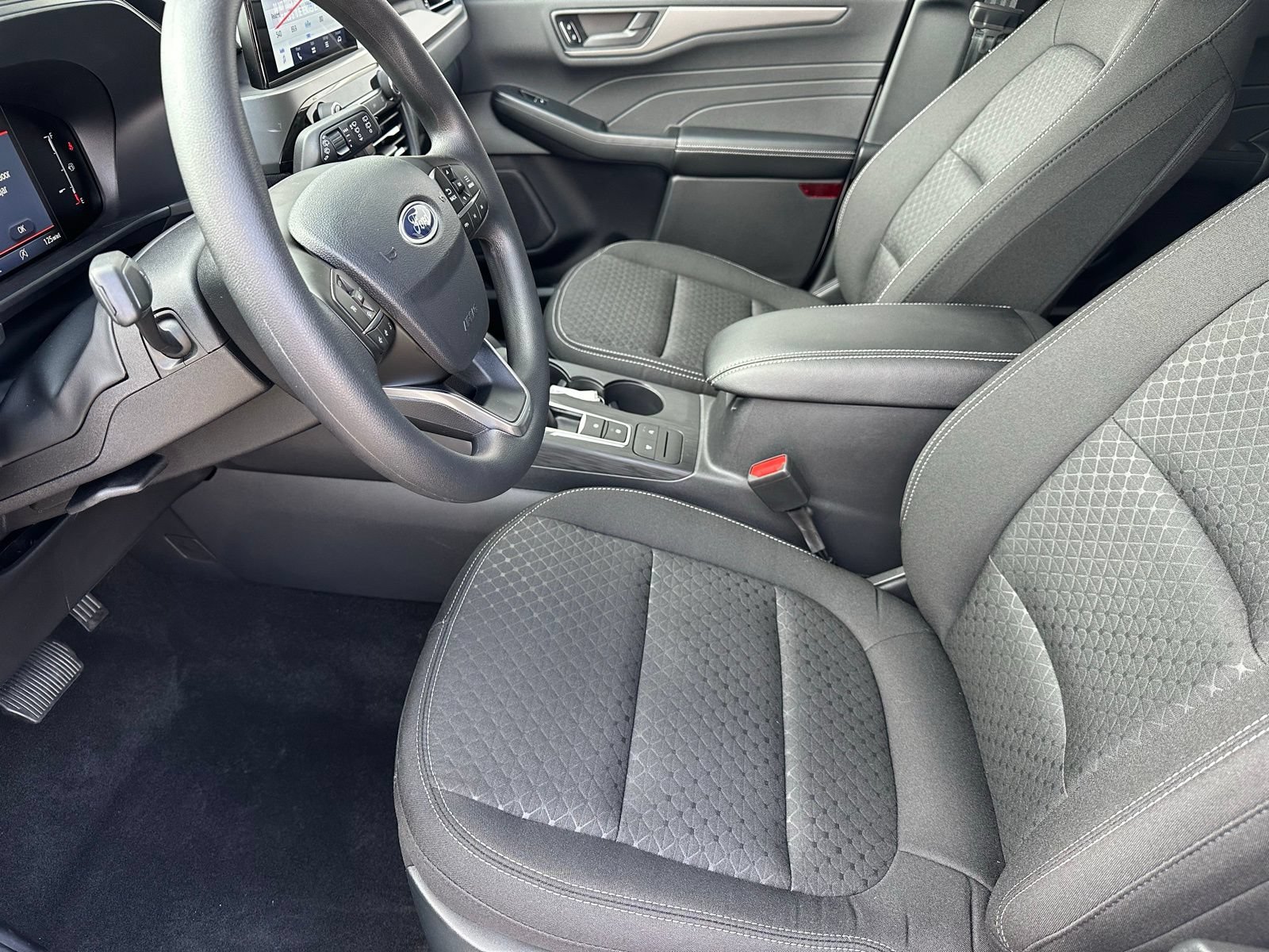 Certified 2025 Ford Escape Active FWD image 19