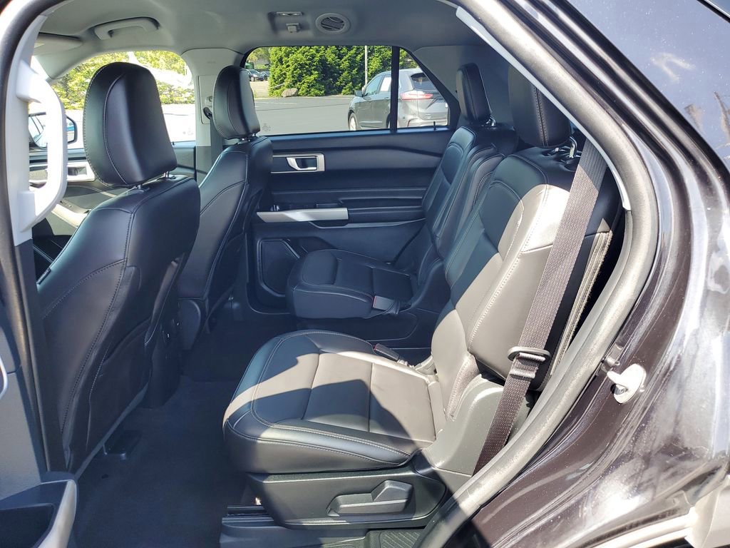 Certified 2023 Ford Explorer XLT w/ Equipment Group 202A image 27