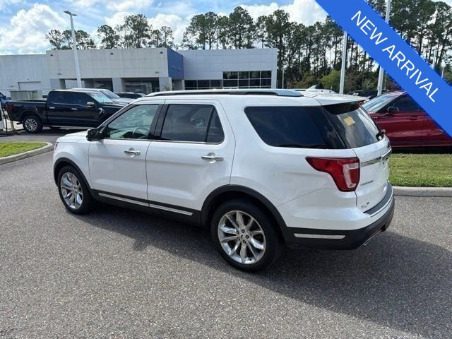 Certified 2018 Ford Explorer Limited FWD image 9
