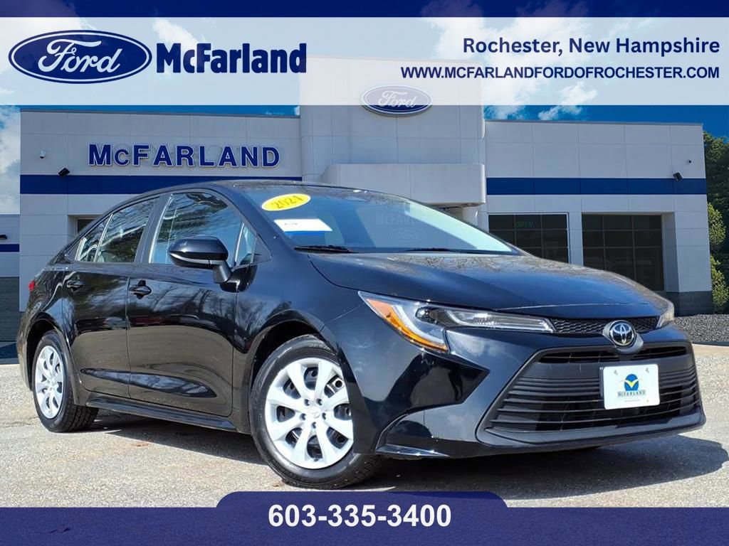 Used 2024 Toyota Corolla LE FWD image 1