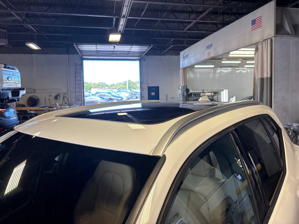 Used 2020 Volvo XC40 T5 Momentum w/ Protection Package AWD/4WD image 15