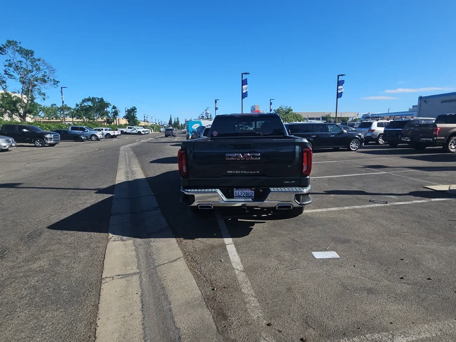 Used 2019 GMC Sierra 1500 SLT w/ SLT Premium Plus Package image 4