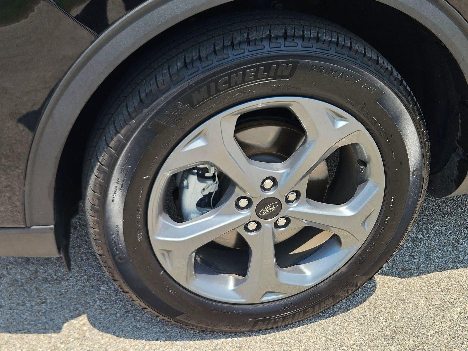 Certified 2025 Ford Escape ST-Line AWD/4WD image 7