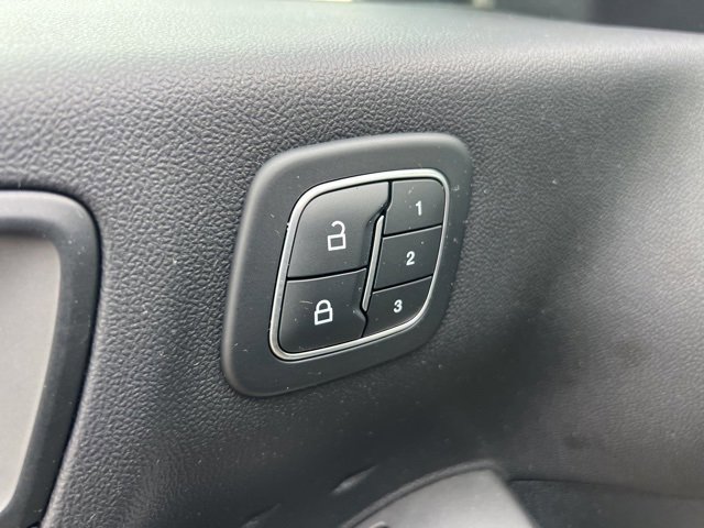 Certified 2020 Ford Escape Titanium image 9