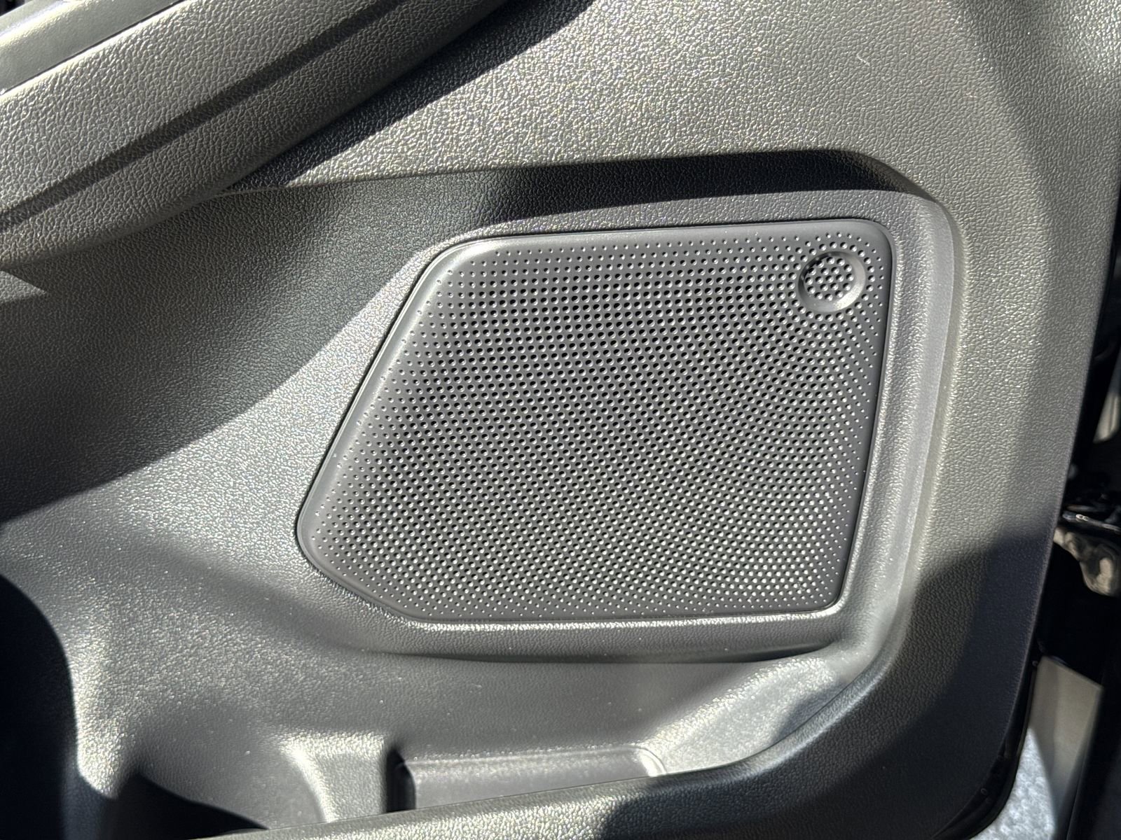 Certified 2025 Ford Escape SE image 17