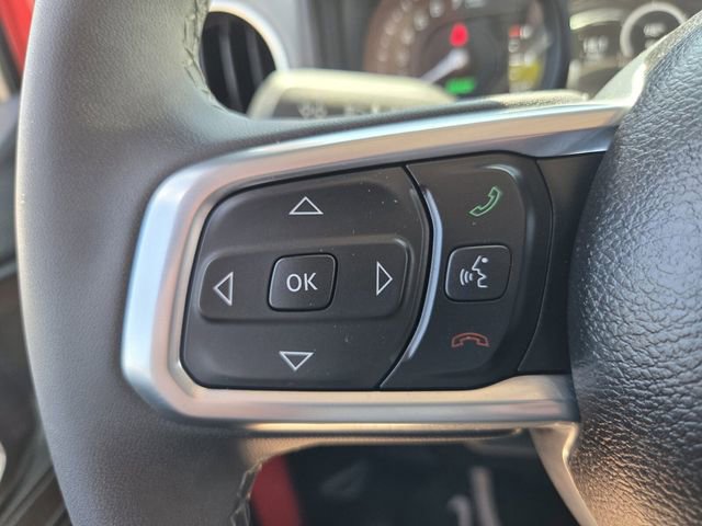 Used 2025 Jeep Wrangler Unlimited Sahara AWD/4WD image 32