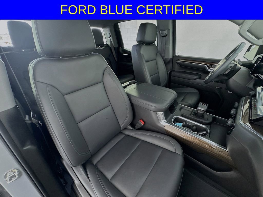 Used 2024 Chevrolet Silverado 1500 LT Trail Boss w/ Convenience Package II AWD/4WD image 33