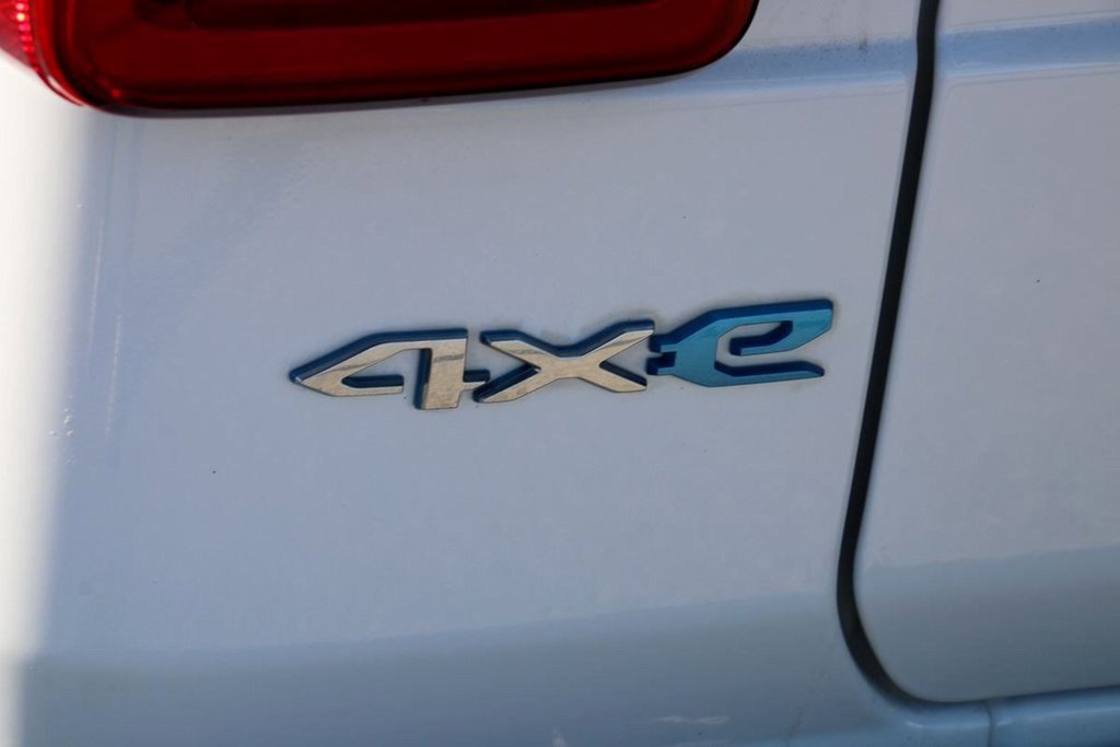 Used 2023 Jeep Wrangler Unlimited Sahara w/ Cold Weather Group image 8