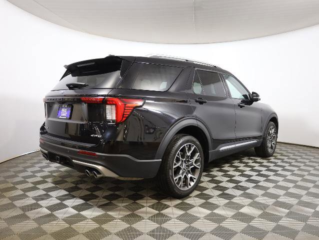 Certified 2025 Ford Explorer Platinum w/ Ultimate Package image 4