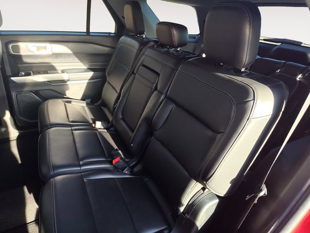 Certified 2022 Ford Explorer XLT w/ Equipment Group 202A AWD/4WD image 13