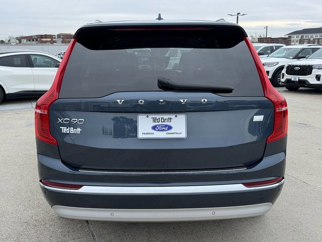 Used 2022 Volvo XC90 T8 Inscription w/ Advanced Package image 4