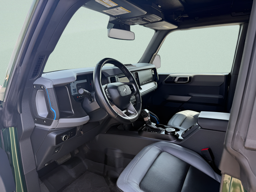 Certified 2023 Ford Bronco Black Diamond w/ Sasquatch Package AWD/4WD image 4