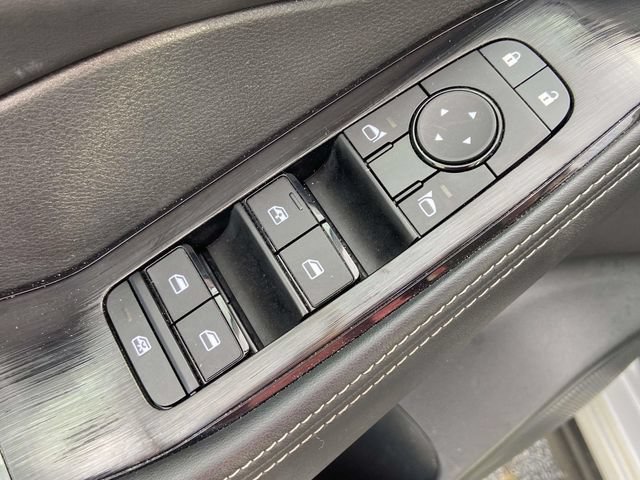 Used 2023 Nissan Rogue SV w/ SV Premium B Package FWD image 19