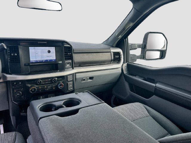 Certified 2025 Ford F250 XLT AWD/4WD image 29