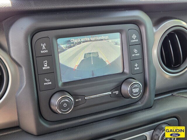 Used 2018 Jeep Wrangler Unlimited Sport S AWD/4WD image 22