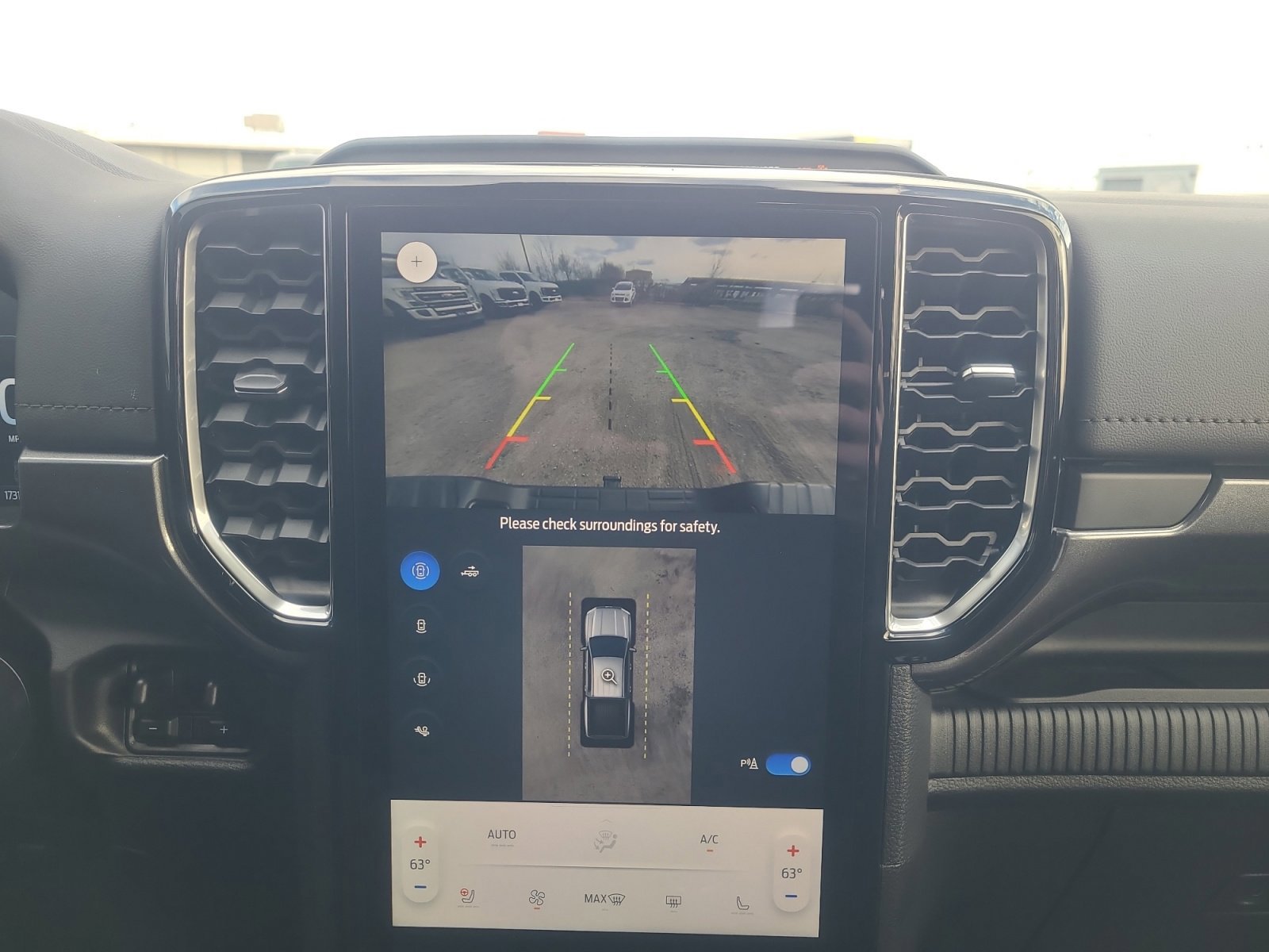 Certified 2025 Ford Ranger Lariat w/ FX4 Off-Road Package image 28