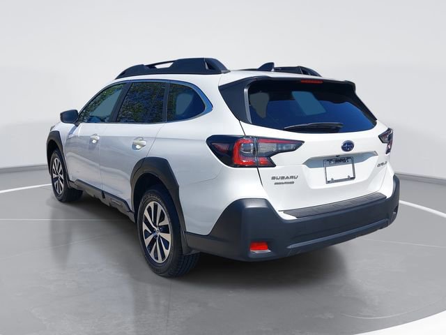 Used 2024 Subaru Outback Premium AWD/4WD image 3