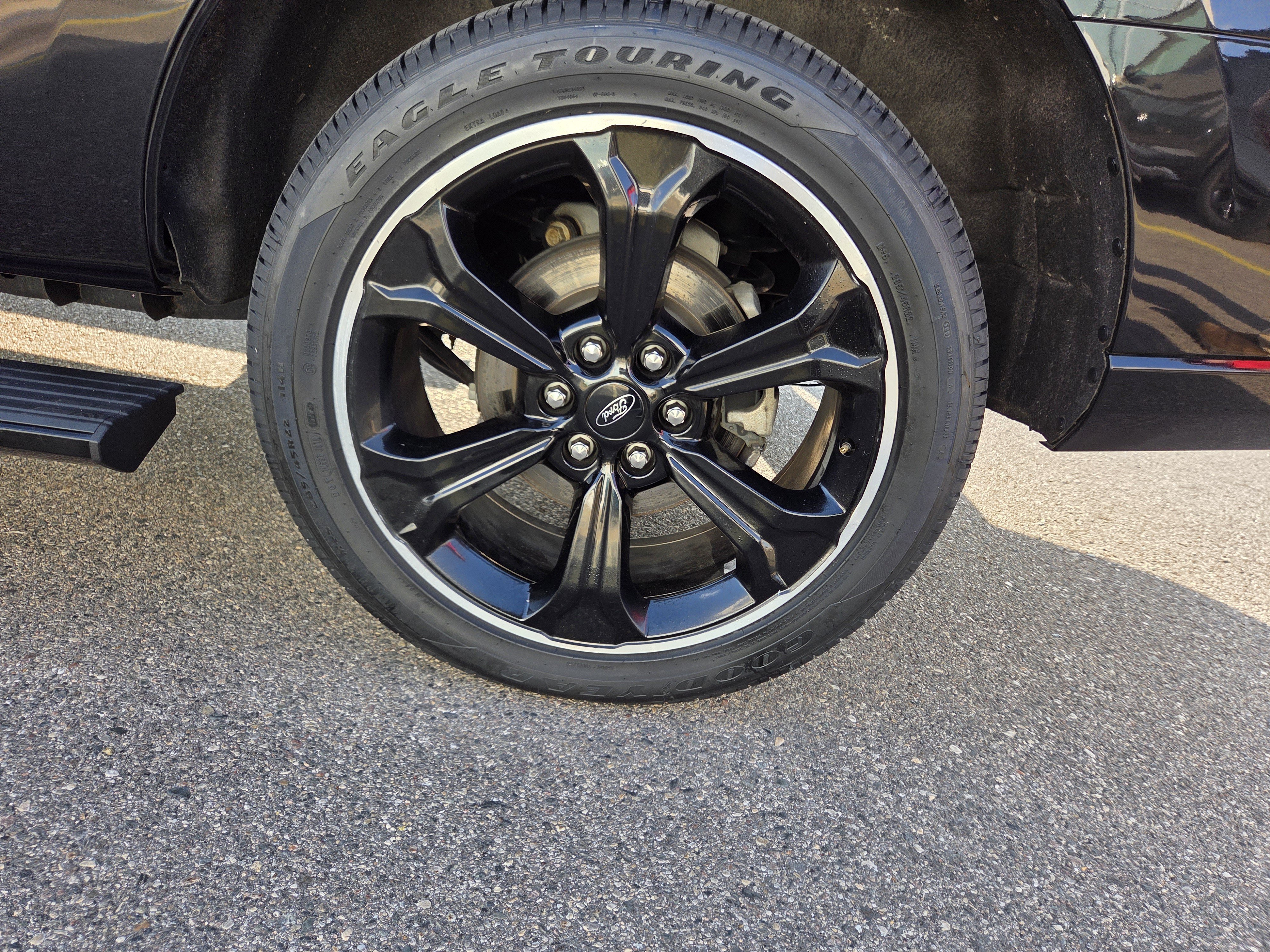 Certified 2023 Ford Expedition Limited AWD/4WD image 10