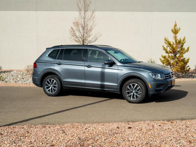 Used 2019 Volkswagen Tiguan SE w/ Panoramic Sunroof Package image 10