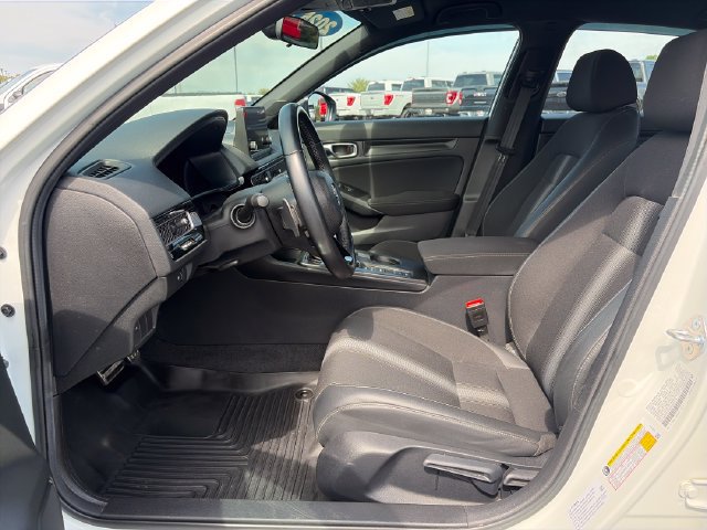 Used 2025 Honda Civic Sport image 15