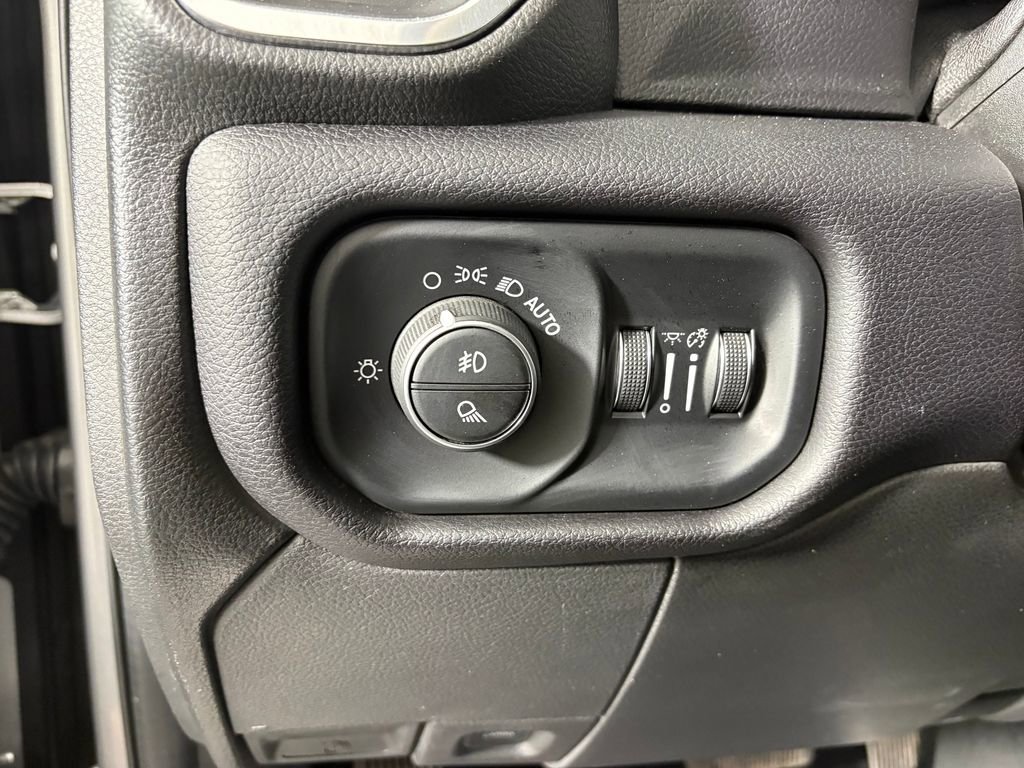 Used 2022 RAM 2500 Laramie AWD/4WD image 13