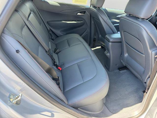 Used 2021 Chevrolet Bolt Premier w/ Infotainment Package FWD image 7