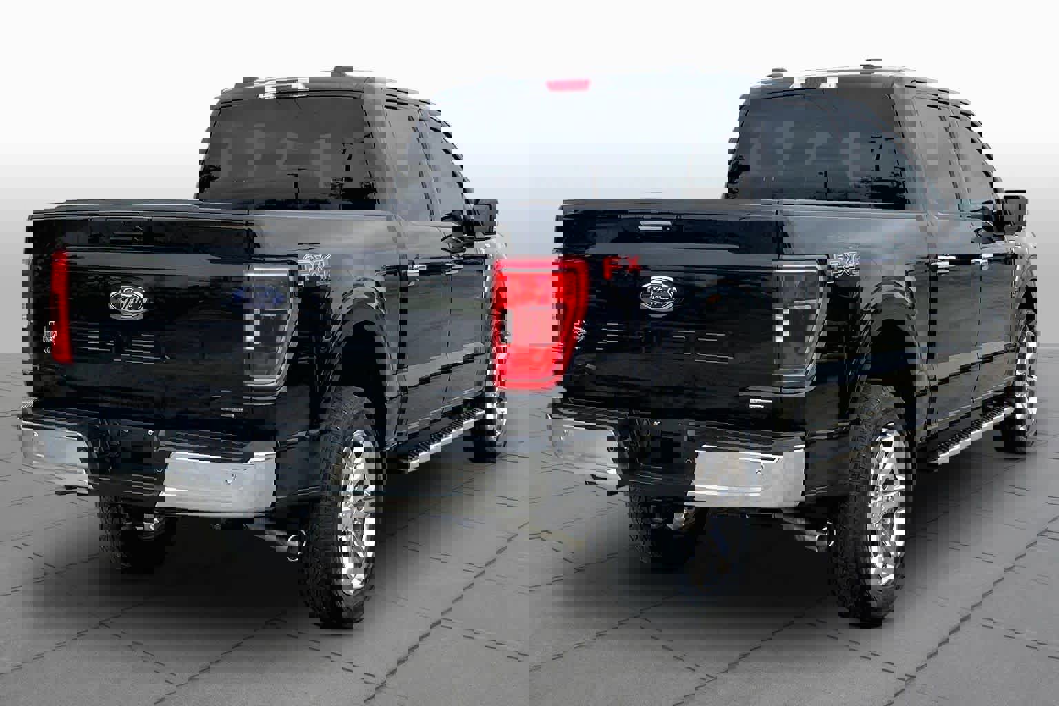 Certified 2023 Ford F150 XLT w/ Equipment Group 302A High image 4