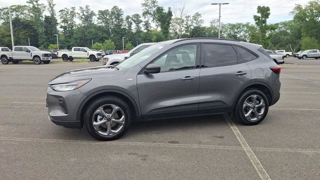 Certified 2026 Ford Escape ST-Line AWD/4WD image 4