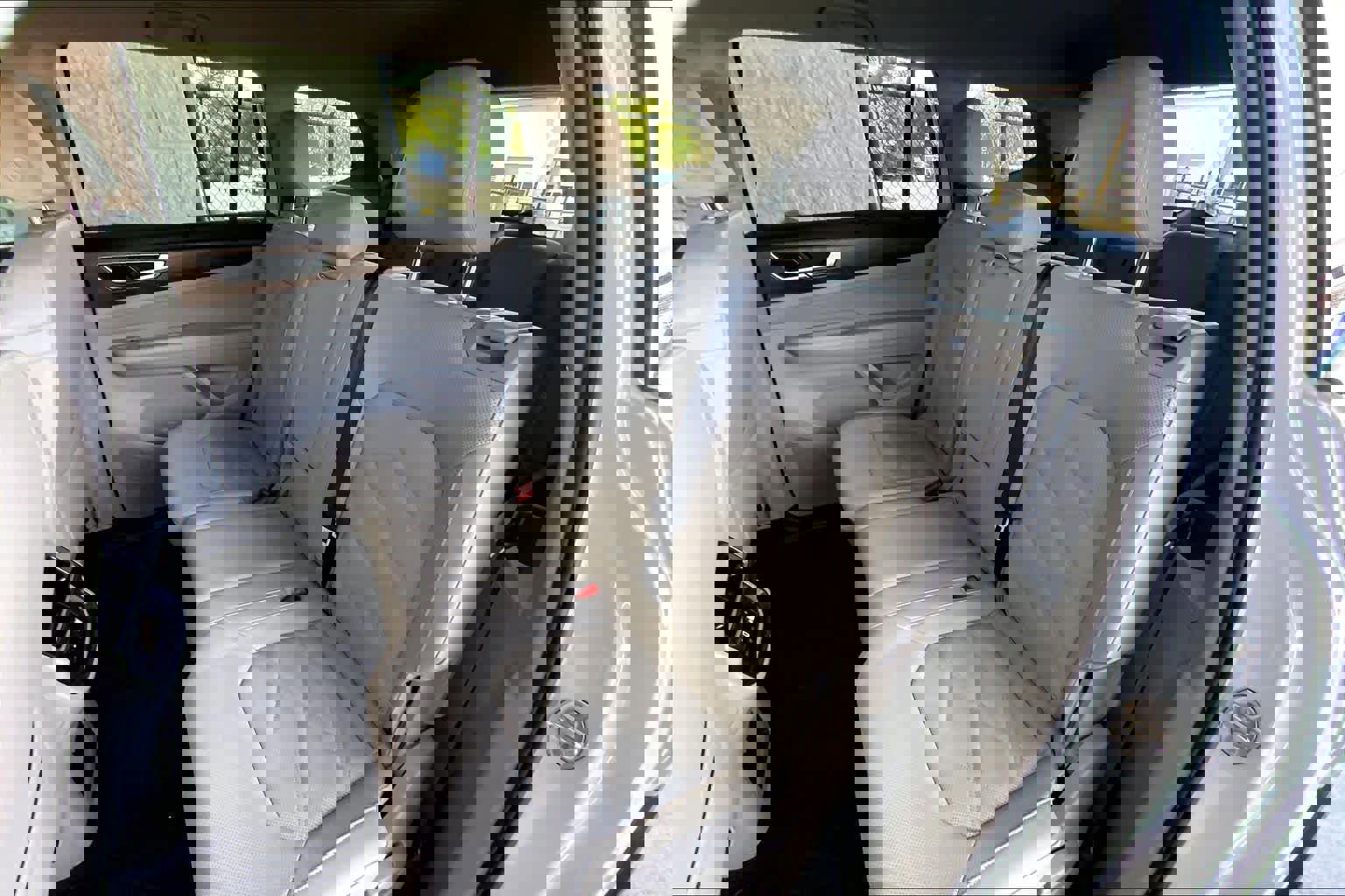 Used 2024 Volkswagen Atlas SE FWD image 20