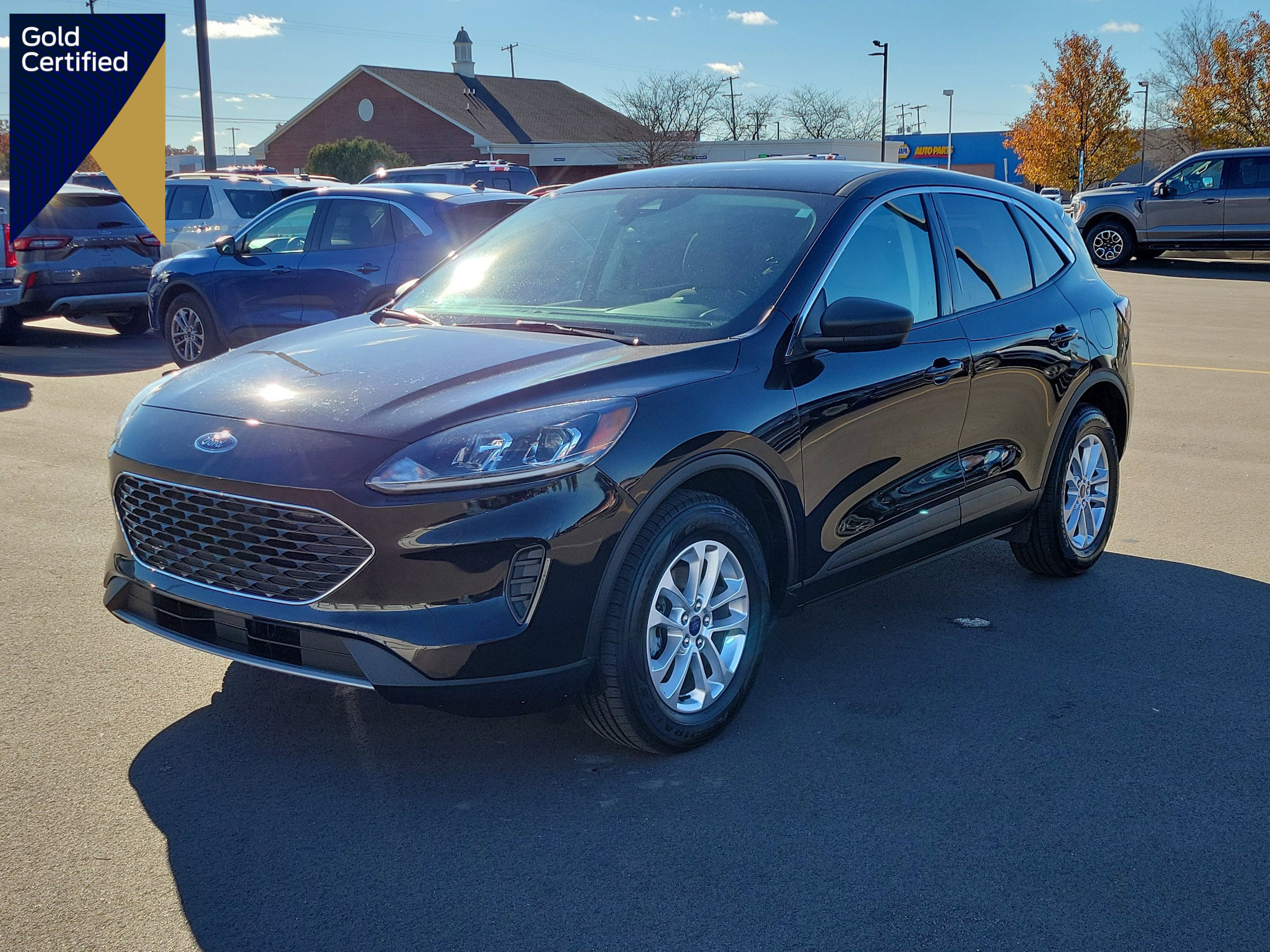 Certified 2022 Ford Escape SE w/ Convenience Package image 1