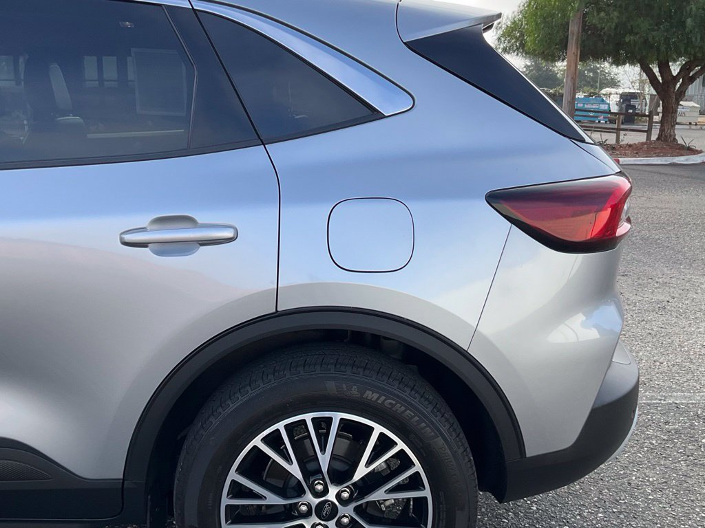 Certified 2024 Ford Escape SE FWD image 12