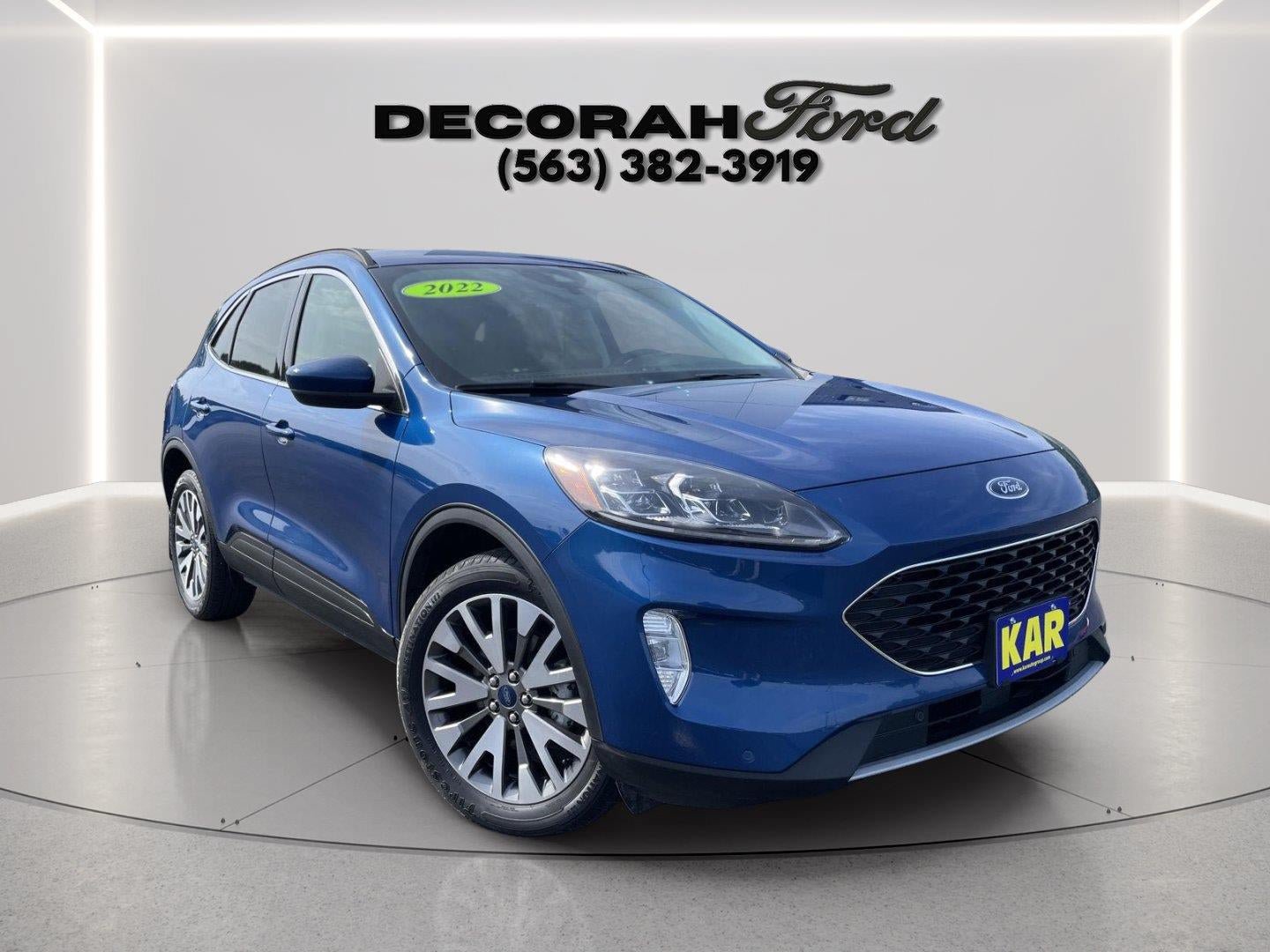 Certified 2022 Ford Escape Titanium w/ Class II Trailer Tow Package AWD/4WD image 1