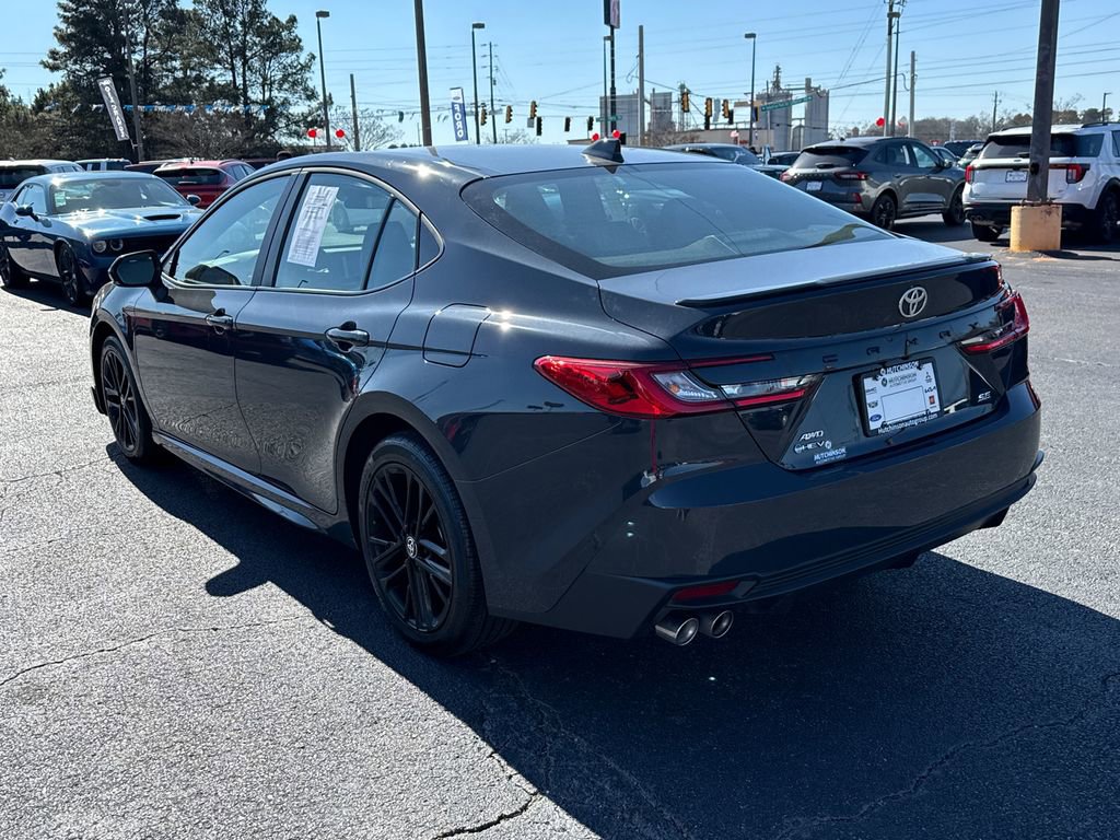 Used 2025 Toyota Camry SE AWD/4WD image 5