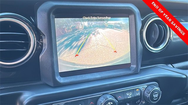 Used 2020 Jeep Wrangler Unlimited Sahara image 30