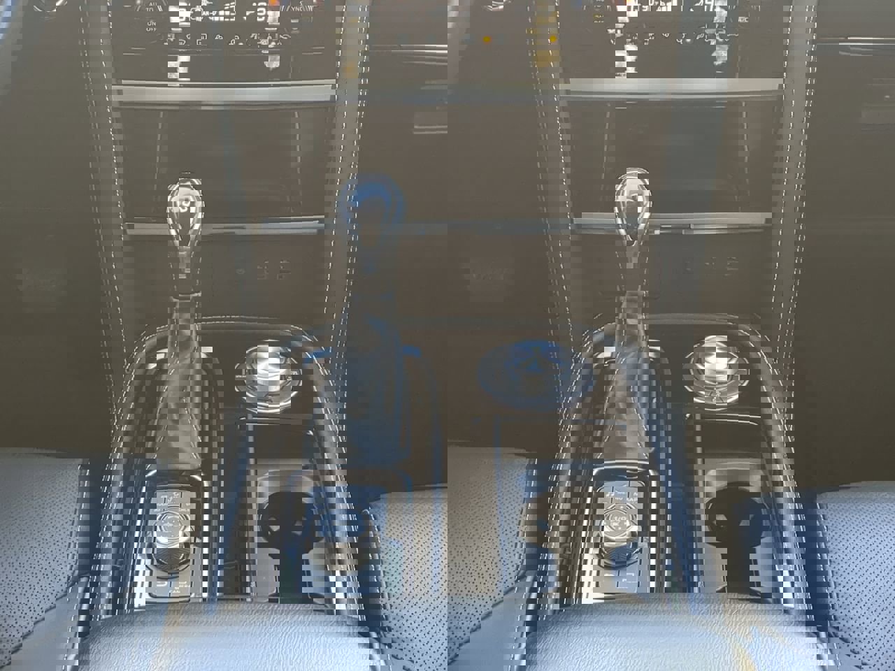 Used 2023 INFINITI QX80 Premium Select w/ All-Season Package image 17