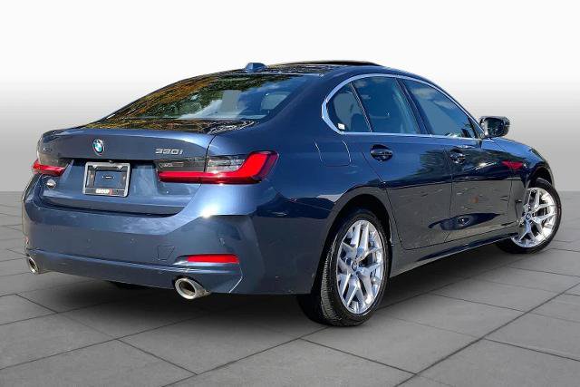 Used 2025 BMW 330i xDrive Sedan AWD/4WD image 25