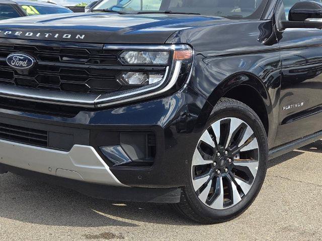 Certified 2025 Ford Expedition Platinum w/ Driver's Package AWD/4WD image 3
