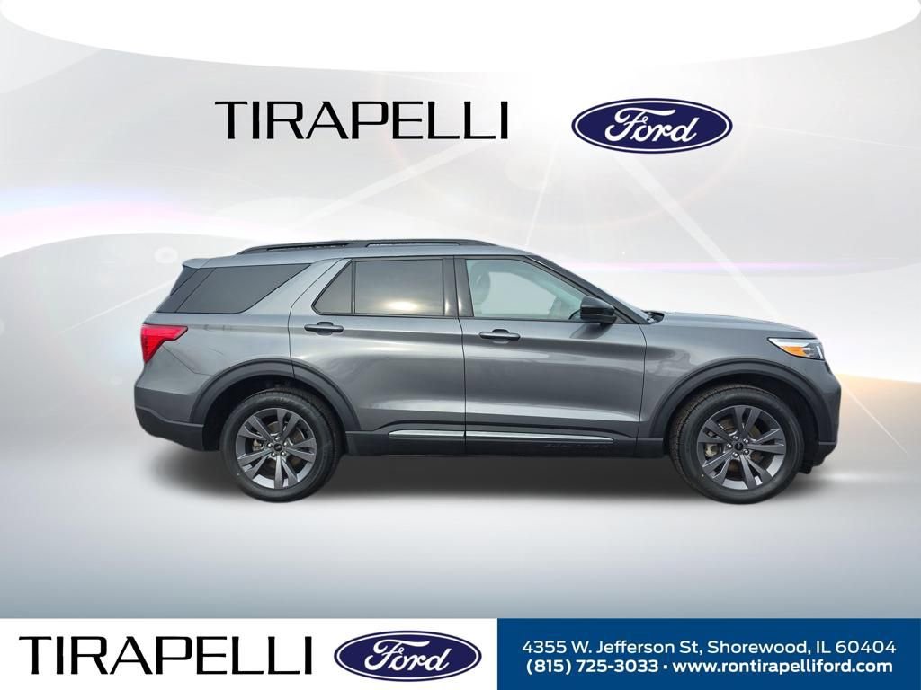 Certified 2023 Ford Explorer XLT w/ Equipment Group 202A AWD/4WD image 7