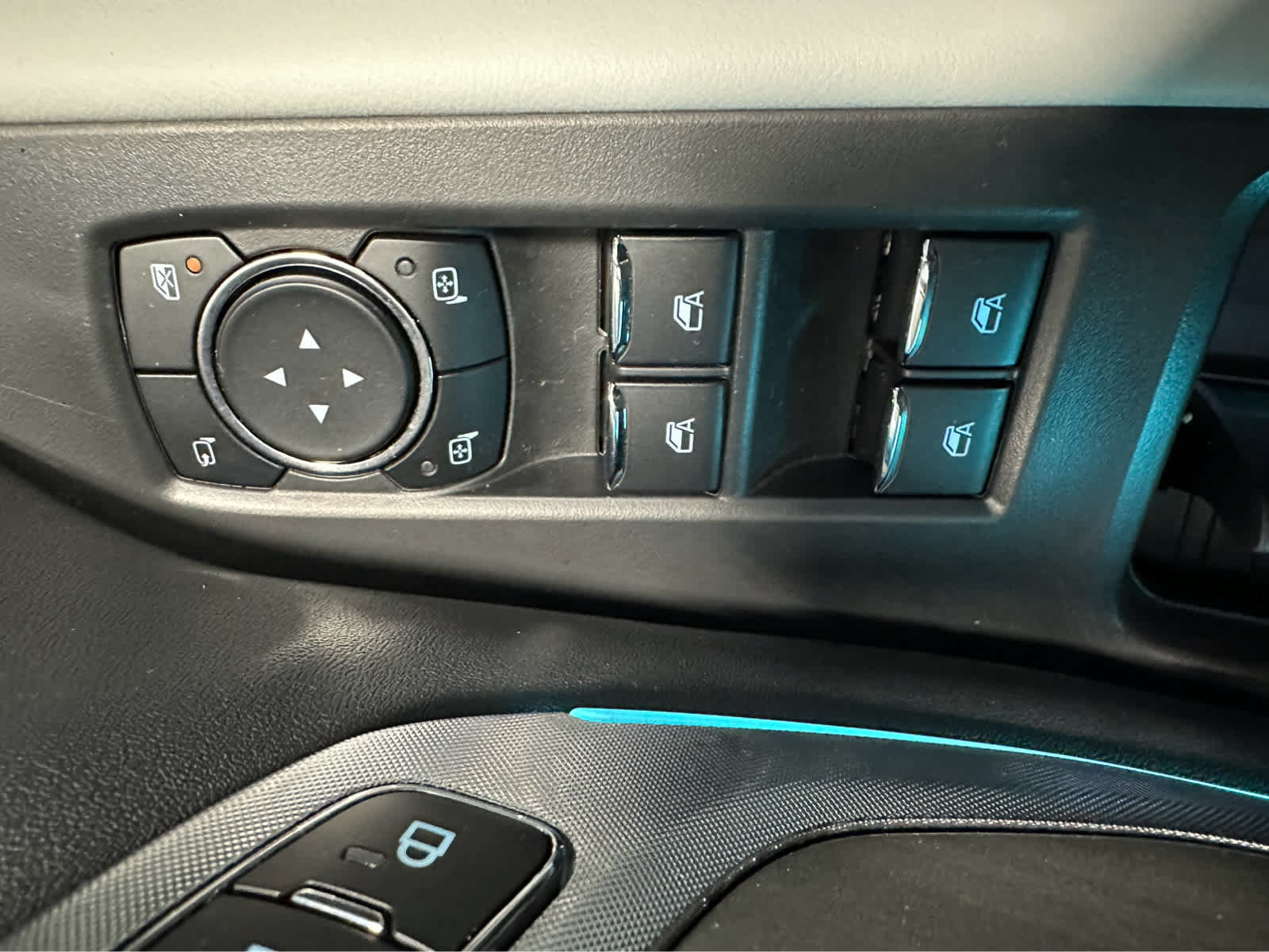 Certified 2025 Ford Expedition Platinum AWD/4WD image 17