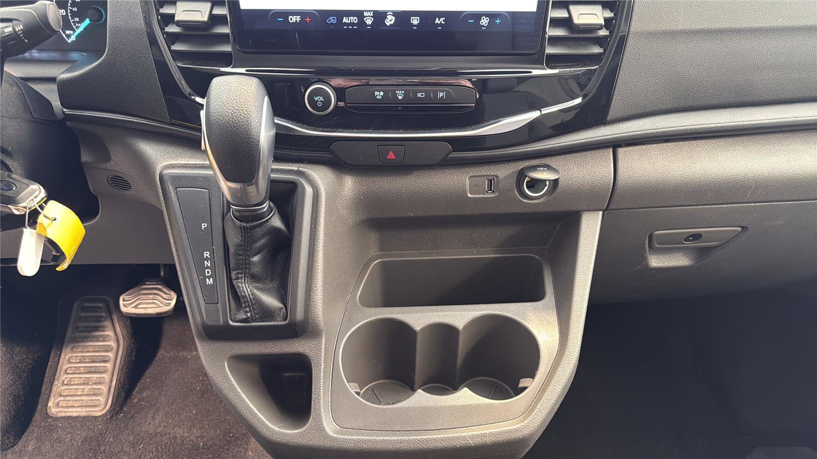 Certified 2023 Ford Transit 350 XLT RWD image 20