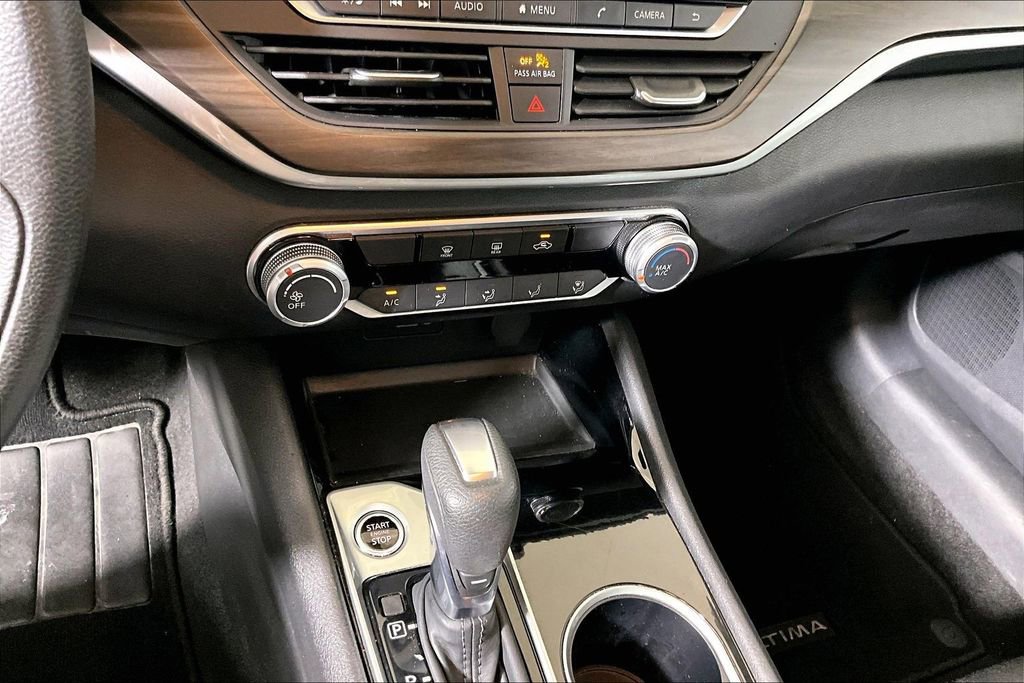 Used 2024 Nissan Altima 2.5 SV image 24