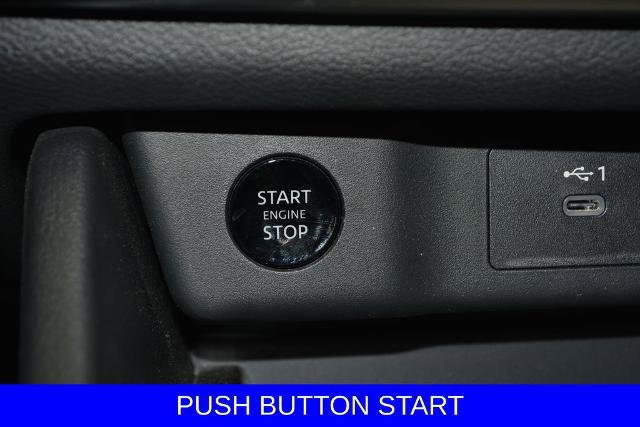 Used 2024 Nissan Rogue S AWD/4WD image 18